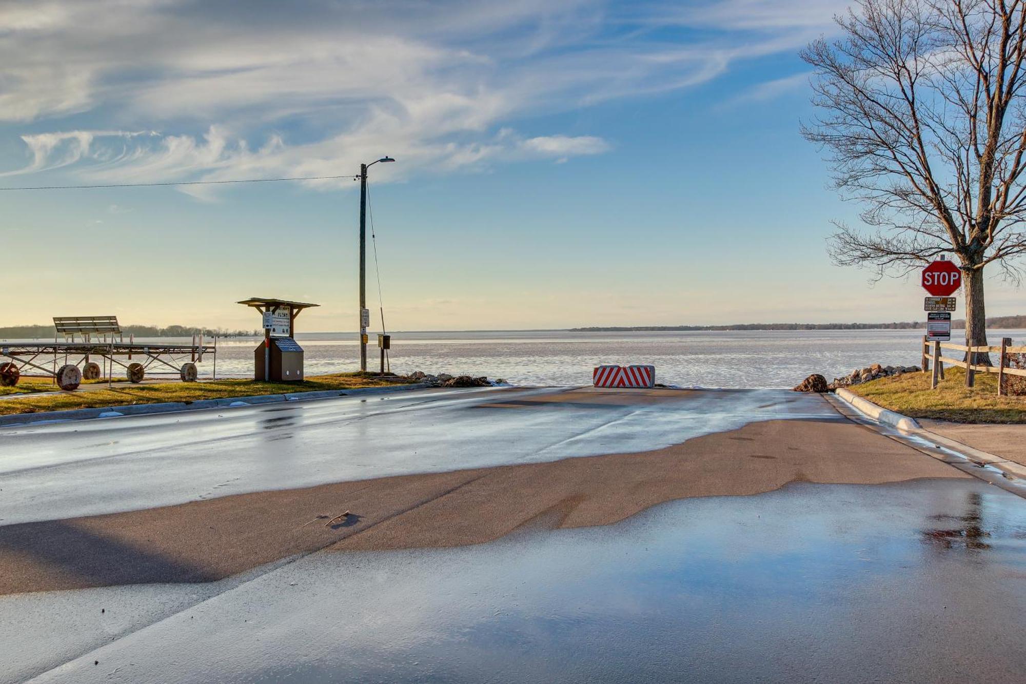 Cecil Vacation Rental Walk To Shawano Lake! Exterior photo