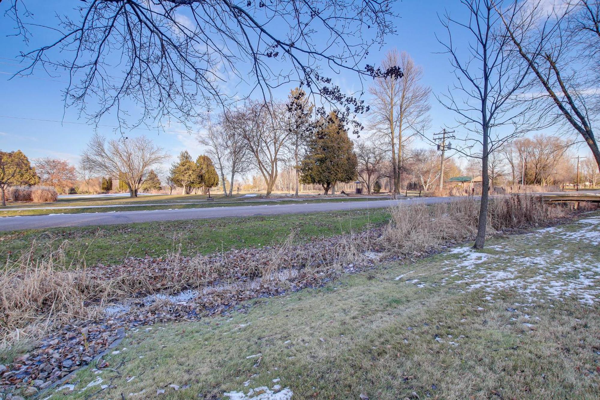 Cecil Vacation Rental Walk To Shawano Lake! Exterior photo